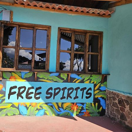 Free Spirits Hotel San Marcos La Laguna Exterior foto